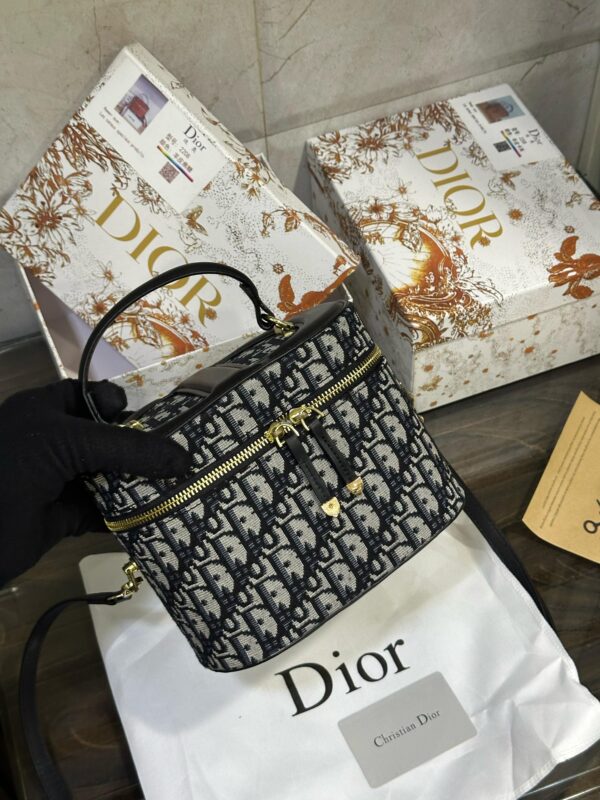 Christian Dior Vanity Bag 12a Quality With Dior Box Bill Satin Dust Cover Size _ 6 By 8 Inches - Image 2
