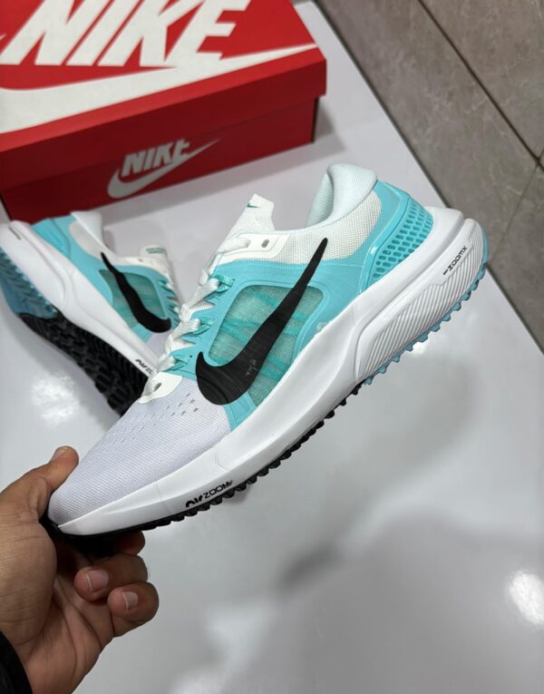 Nike sb dunk parra