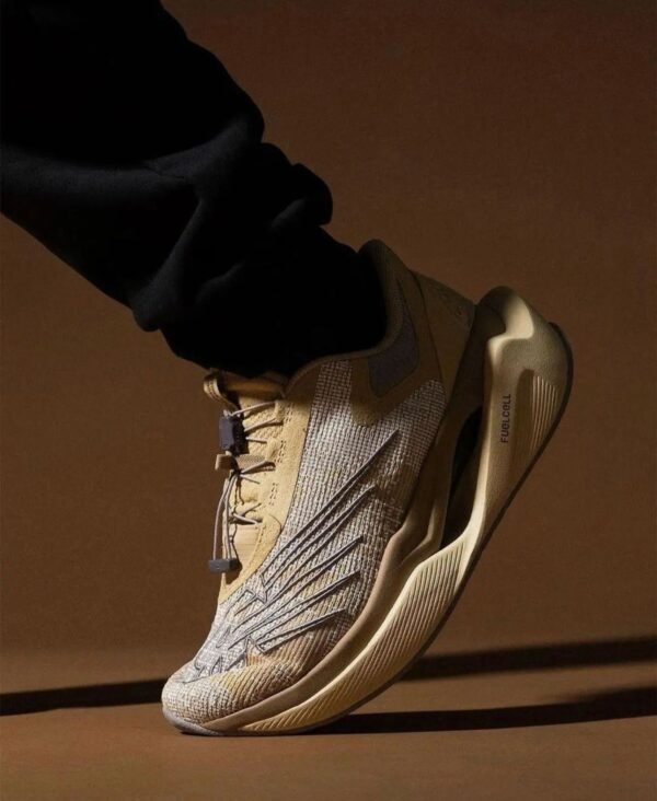 New balance stone island tokyo design studio fuelcell
