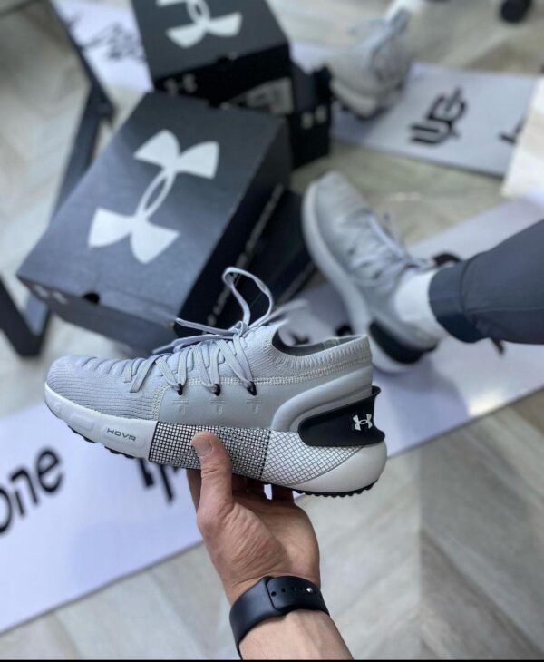 Under armour hovr phantom 1
