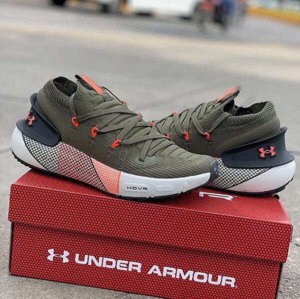Under armour hovr phantom 3