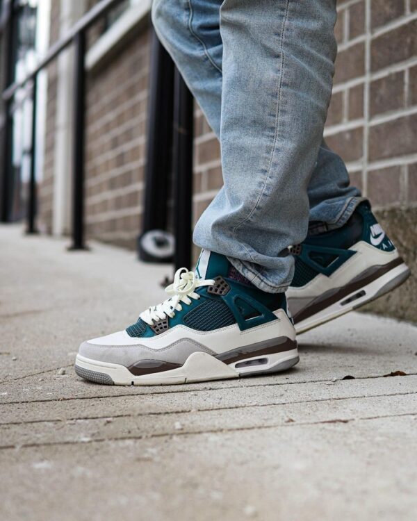 Nike air jordan 4 snorlax semi