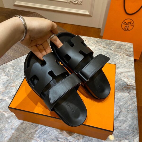 Hermes calfskin mens chypre sandals - Image 2