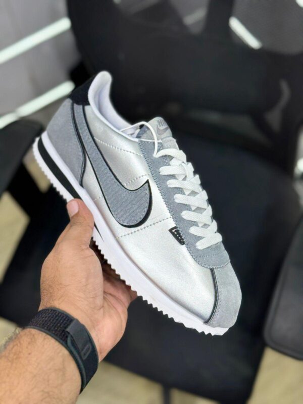 Nike cortez