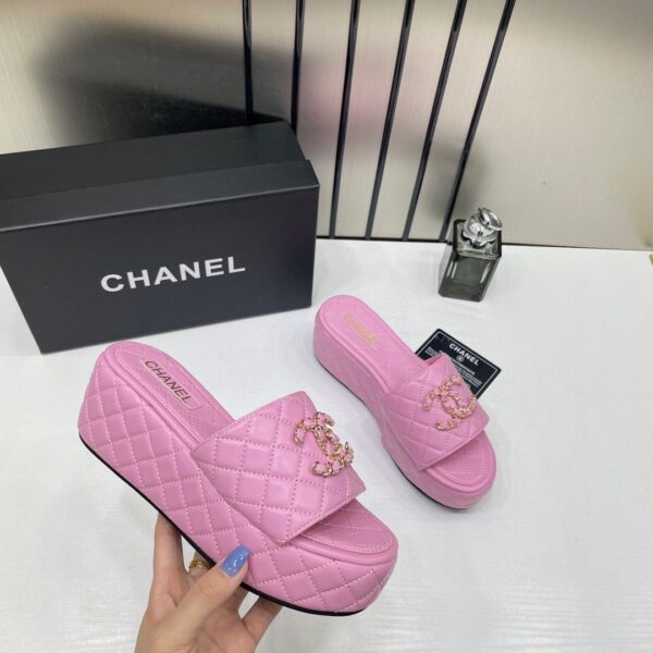 Chanel lambskin - Image 4