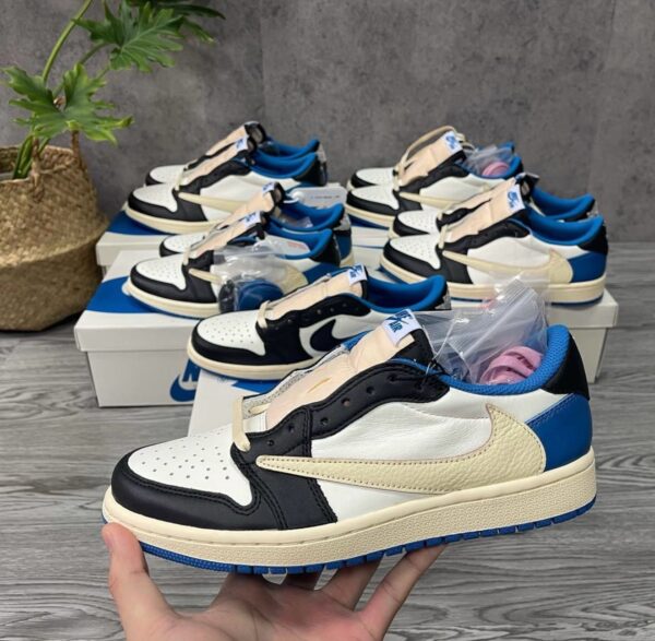 Travis scott x fragment x air jordan 1 low - Image 6