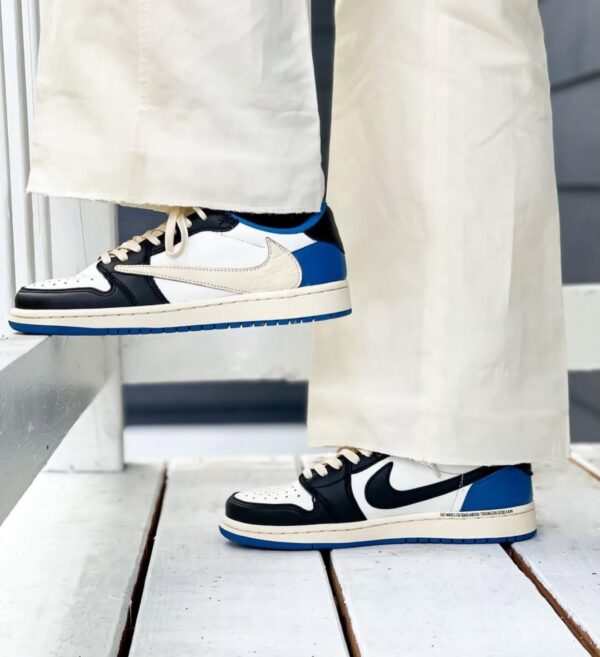 Travis scott x fragment x air jordan 1 low - Image 3