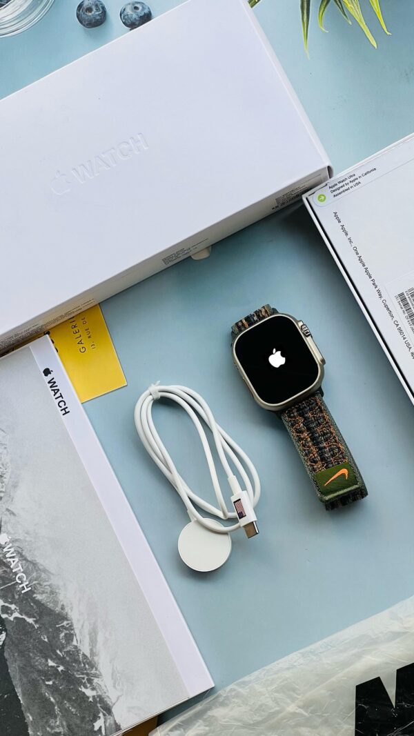 Apple Watch Ultra 12