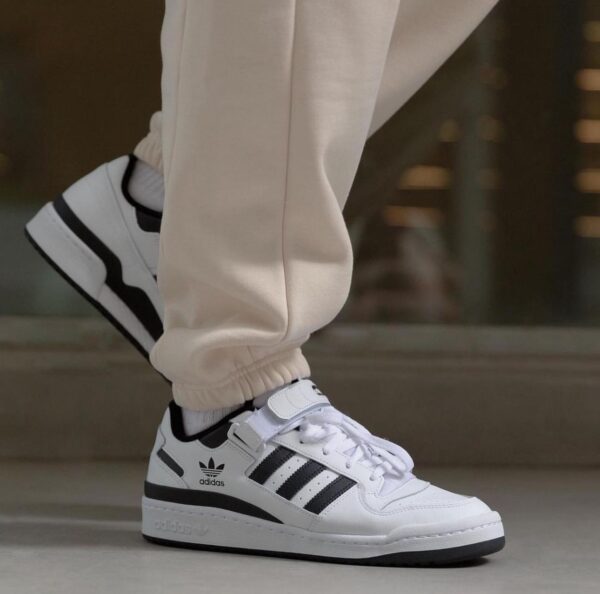 Adidas forum low