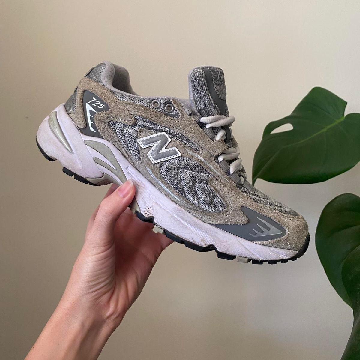 NEW BALANCE 725 GREY - Image 2