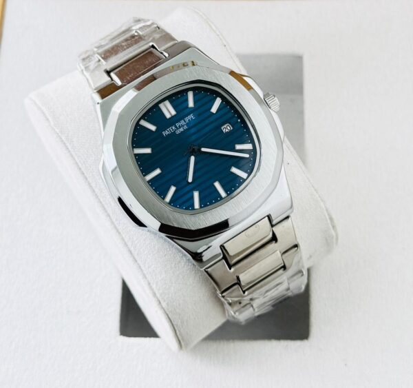 PATEK PHILIPPE NAUTILUS BLACK DIAL – STAINLESS STEEL EDITION