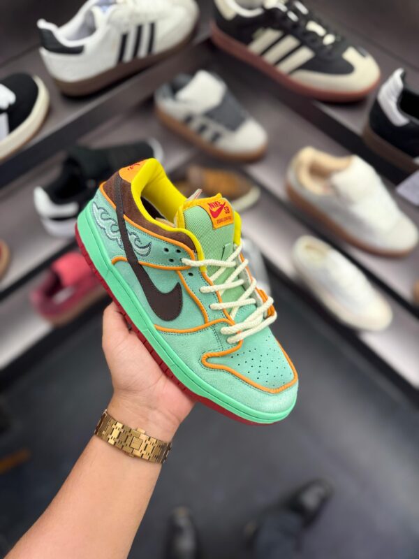 NIKE SB DUNK RODEO TOURMALINE