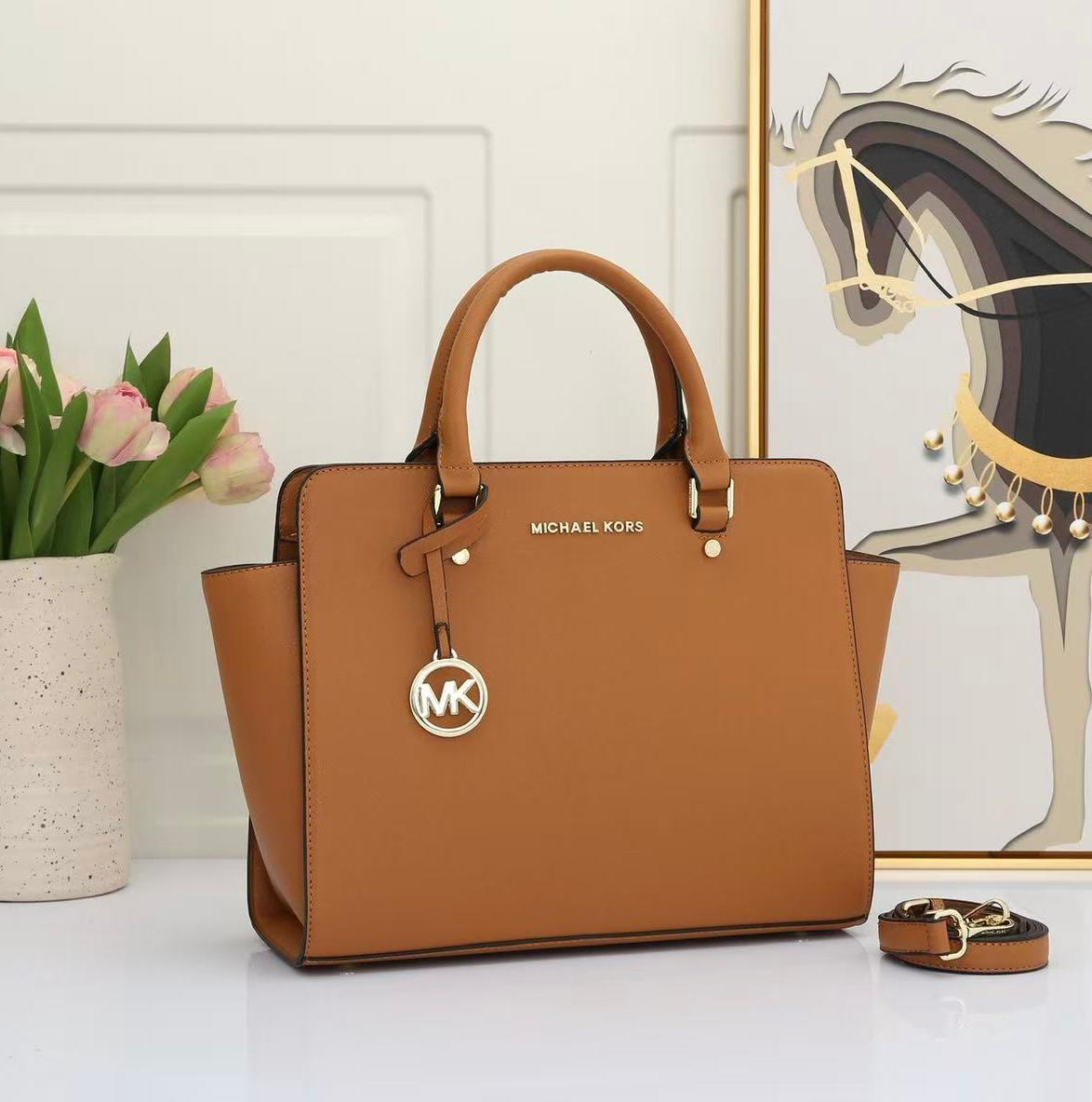 MICHAEL KORS SELMA