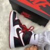 AIR JORDANS RETRO 1 MID BLOODLINE