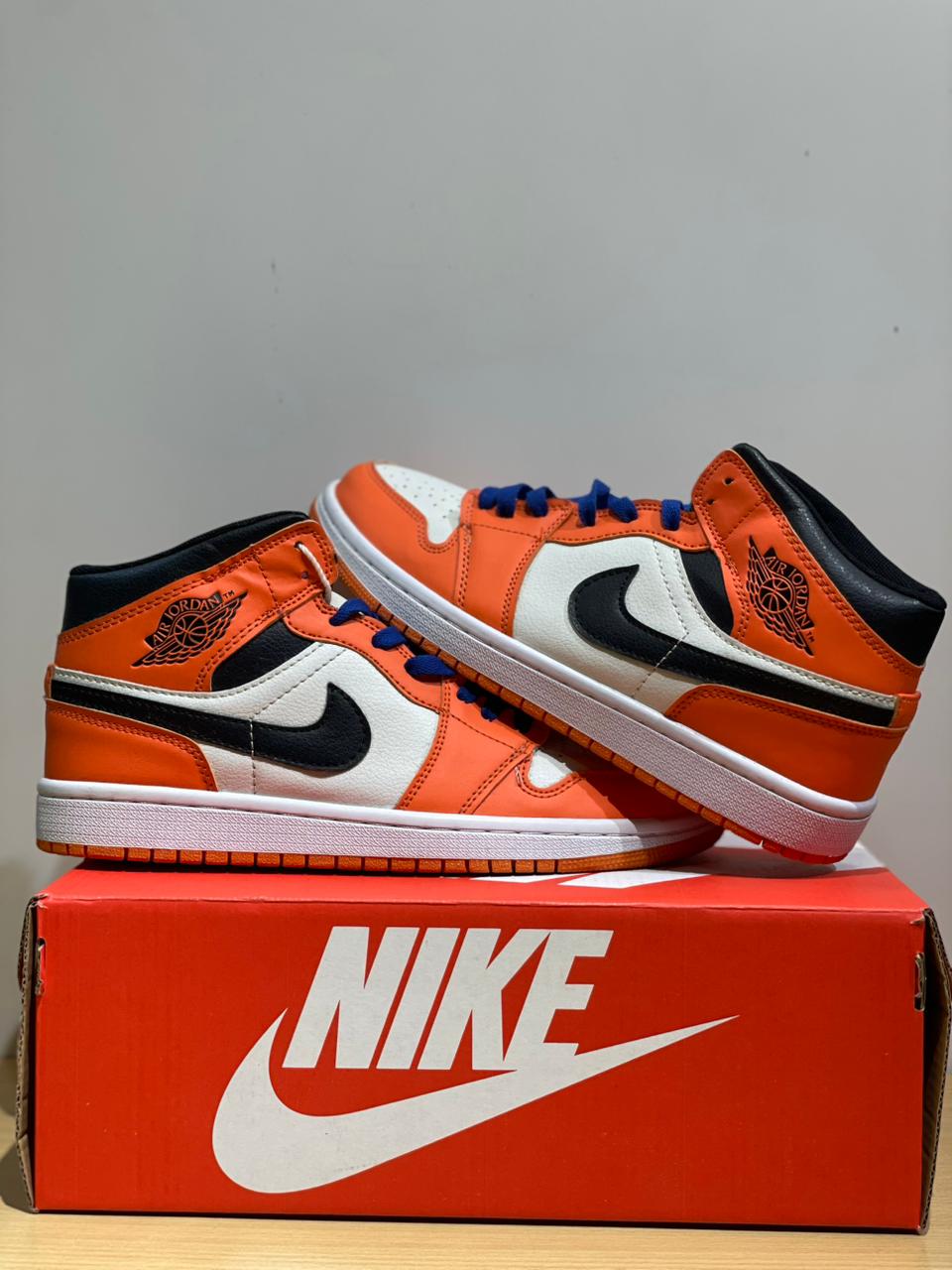 Jordan 1 Mid Team Orange Black - Image 2